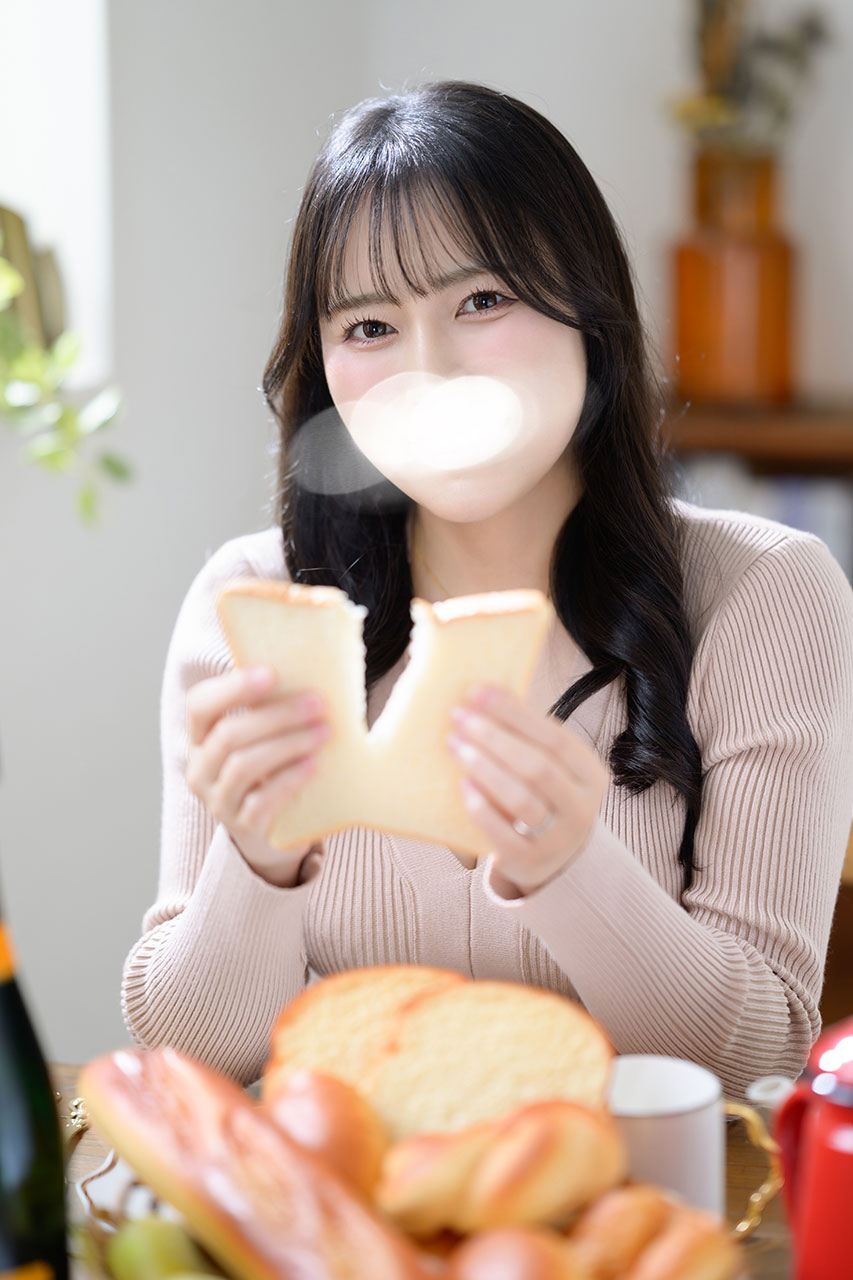 菜月理亜のプロフィール一般写真